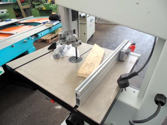 Bansek Woodstar BS12