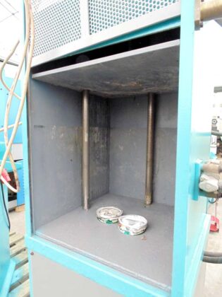 Apokalipsa d.o.o. ima preko 2.500 polovnih, remontovanih ma&scaron;ina na lageru. Sve ma&scaron;ine možete pogledati i probati u halama preduzeća . Ma&scaron;ine su većinom Italijanske proizvodnje, livene. Imamo u ponudi kompletne linije za proizvodnju drvenih gajbi marke Corali. Komplet linije za proizvodnju: name&scaron;taja, peleta, paleta, drvenih vrata i prozora, kao i parketa.