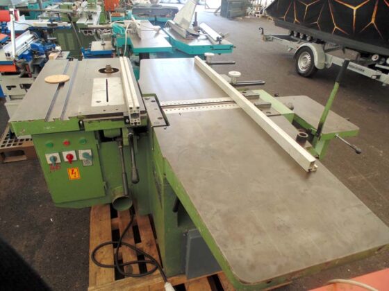 Kombinovana ma&scaron;ina 4451-22